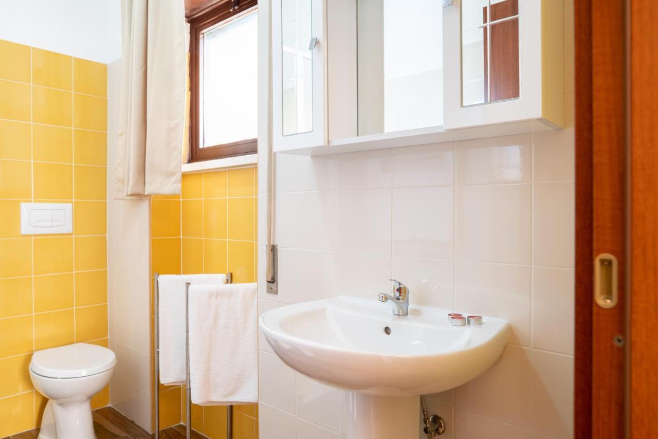 Myricae Rooms Affittacamere No Late Arrival Fiumicino Eksteriør bilde